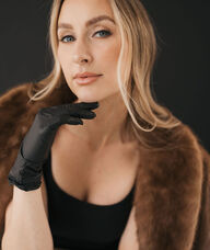 Book an Appointment with Shayla Cheyne for Consultation