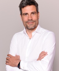 Book an Appointment with Matthieu Steimer for Osteopathy