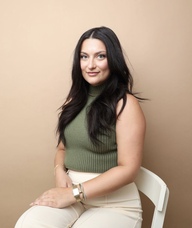 Book an Appointment with Emily Castracane for Psychotherapy