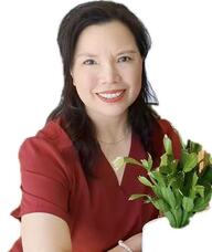 Book an Appointment with Xiao Chen for Acupuncture and Chinese Medicine