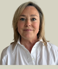 Book an Appointment with Josée Bastien for Hydradermabrasion (HYDRAFACIAL)
