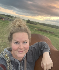 Book an Appointment with Sarah Clemens Equine Spinal Flow for Spinal Flow Treatment